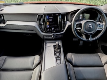 Used Volvo XC60 2021 for sale - 79214370: Photo