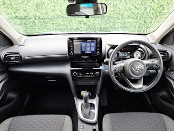 Used Toyota Yaris Cross 2023 for sale - 77491354: Photo