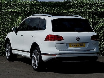 Used Volkswagen Touareg 2017 for sale - 79440348: Photo