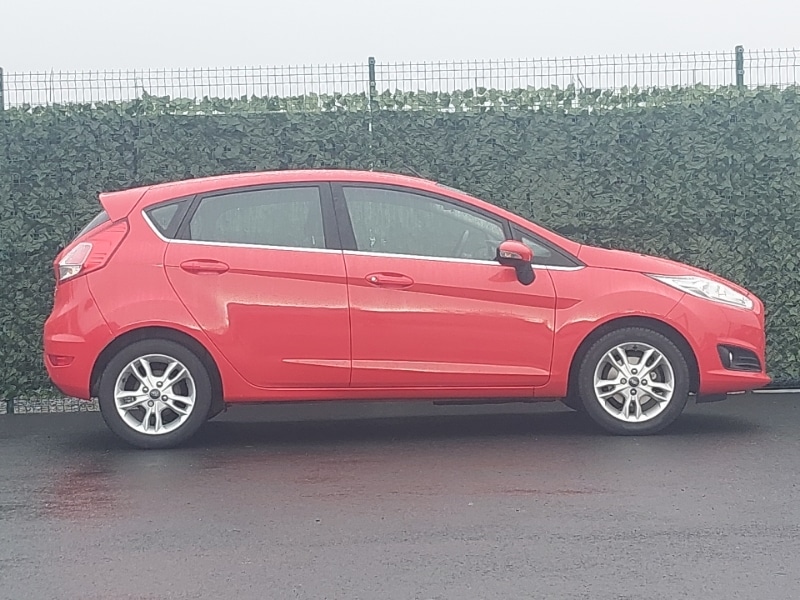 Used Ford Fiesta 2017 for sale - 77392894: Photo 2