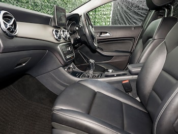 Used Mercedes-Benz GLA 2017 for sale - 76897797: Photo