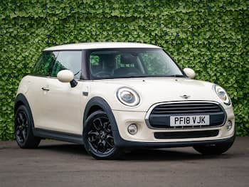 Used MINI Hatch 2018 for sale - 79694808: Photo