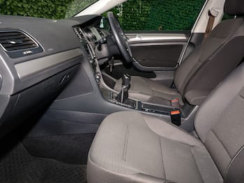 Used Volkswagen Golf 2015 for sale - 79691394: Photo