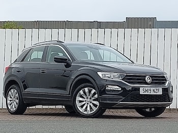 Used Volkswagen T-Roc 2019 for sale - 75526433: Photo