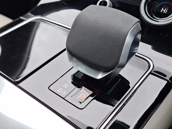 Used Land Rover Range Rover Velar 2022 for sale - 76221321: Photo 10
