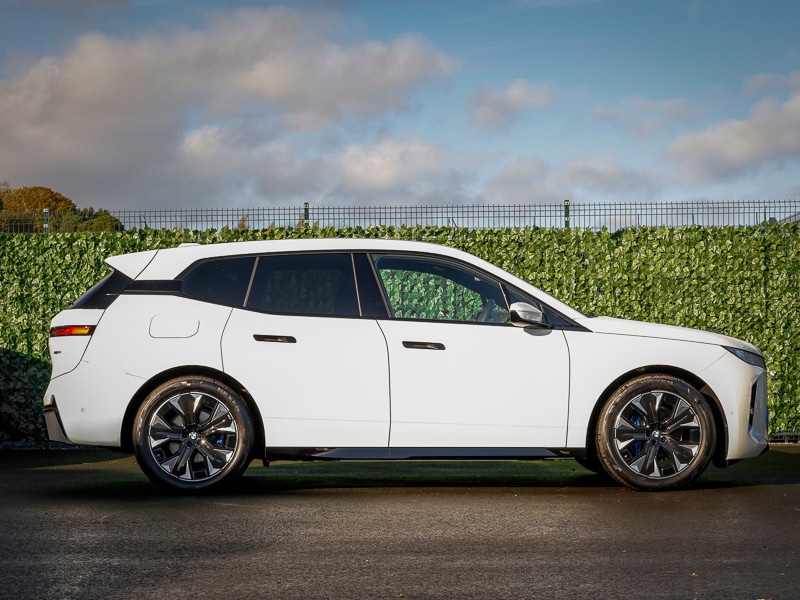 Used BMW iX 2025 for sale - 76397420: Photo 2