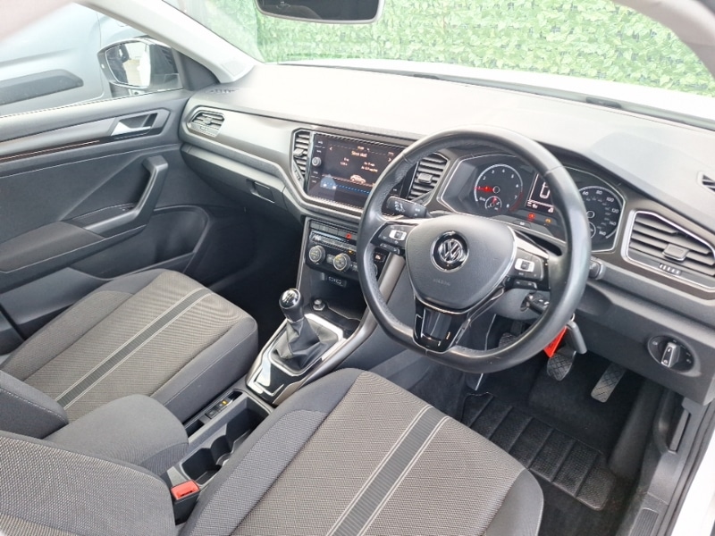 Used Volkswagen T-Roc 2019 for sale - 77816055: Photo 6