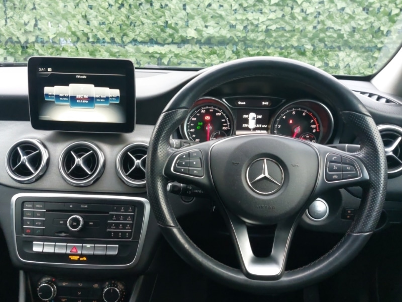 Used Mercedes-Benz GLA 2019 for sale - 77371430: Photo 5