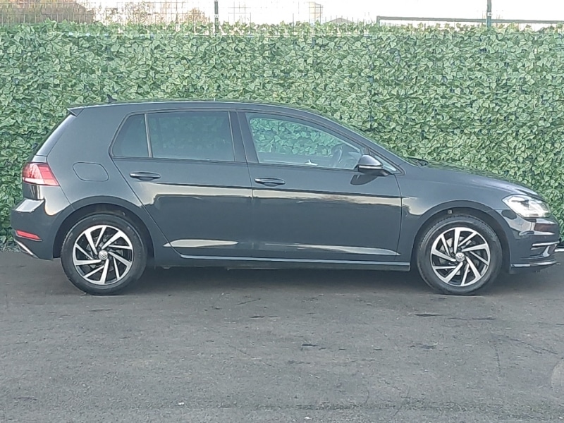 Used Volkswagen Golf 2020 for sale - 76643923: Photo 2