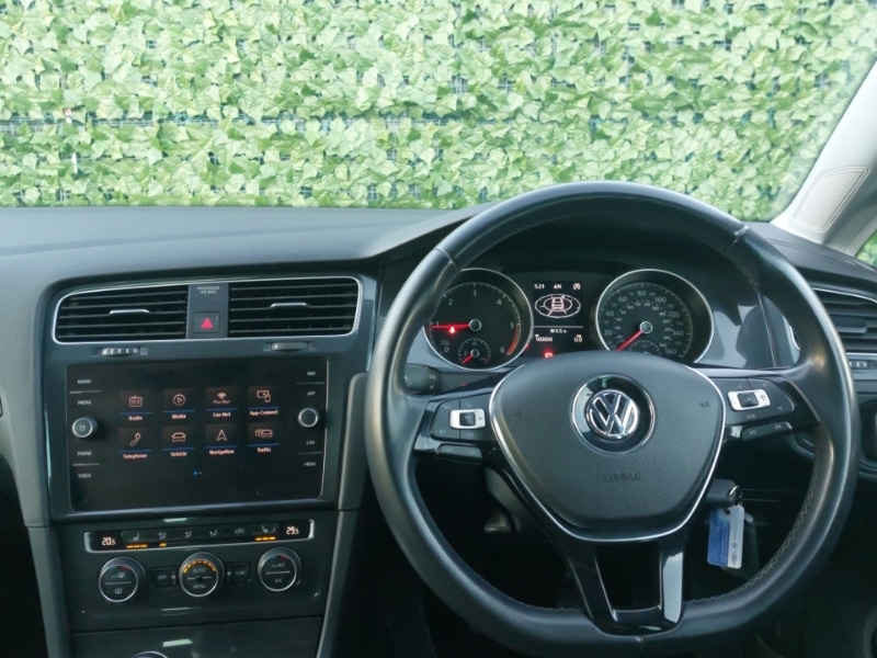 Used Volkswagen Golf 2020 for sale - 76643923: Photo 5