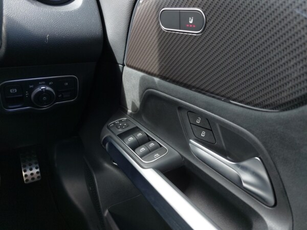 Used Mercedes-Benz GLB 2024 for sale - 75706893: Photo 17