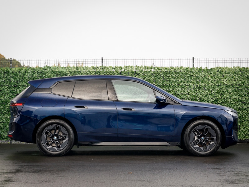 Used BMW iX 2025 for sale - 76408113: Photo 2