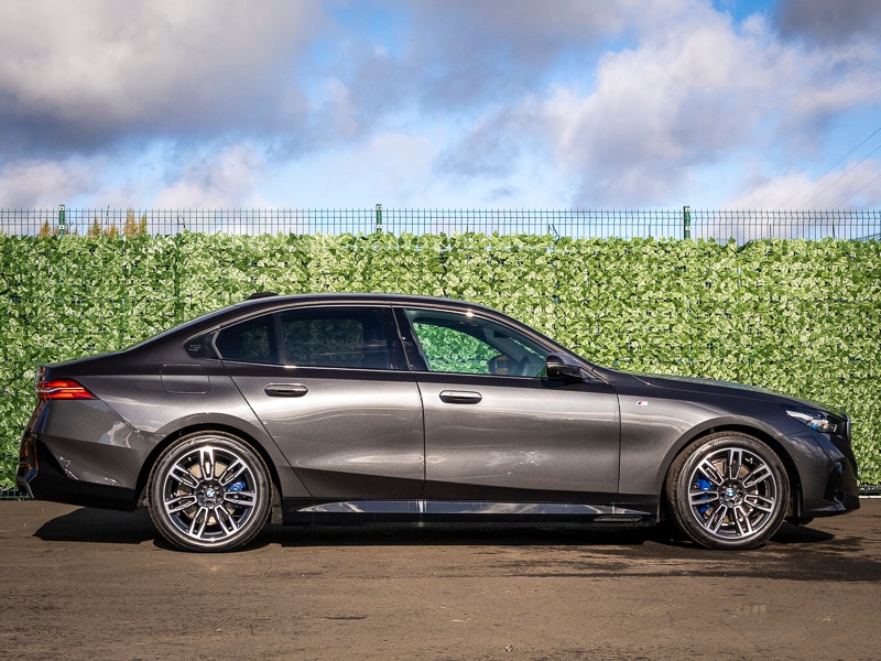 Used BMW 5 Series 2025 for sale - 76348374: Photo 2