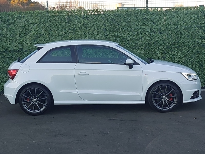 Used Audi A1 2016 for sale - 76643933: Photo 2