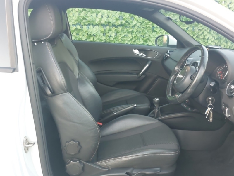 Used Audi A1 2016 for sale - 76643933: Photo 6