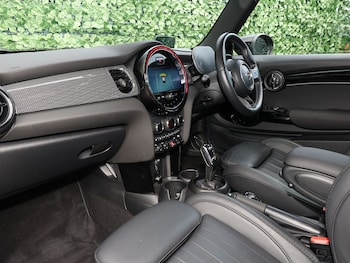 Used MINI Hatch 2021 for sale - 76213310: Photo