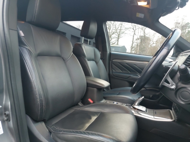 Used Mitsubishi Outlander 2020 for sale - 77405125: Photo 11