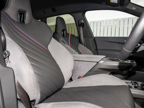 Used BMW iX 2025 for sale - 76054415: Photo 11