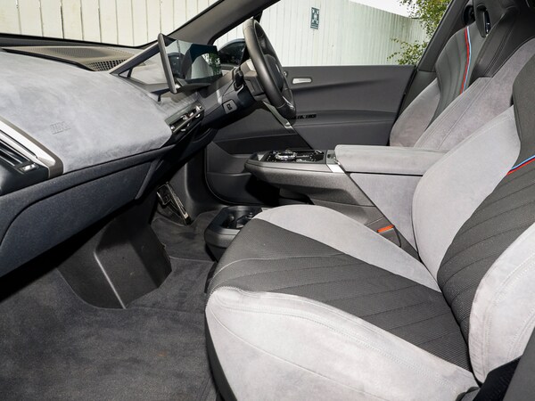Used BMW iX 2025 for sale - 76054415: Photo 7
