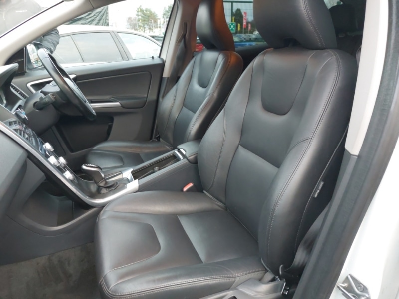 Used Volvo XC60 2015 for sale - 77169343: Photo 7