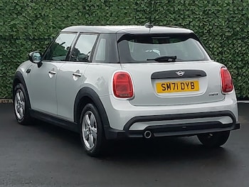 Used MINI Hatch 2021 for sale - 76822302: Photo