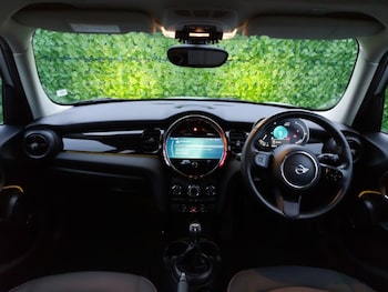 Used MINI Hatch 2021 for sale - 76822302: Photo