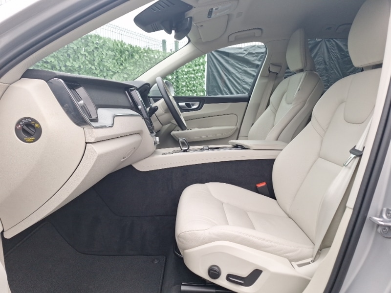 Used Volvo XC60 2023 for sale - 77142107: Photo 7