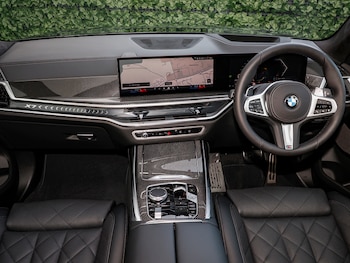 Used BMW X7 2025 for sale - 76397402: Photo