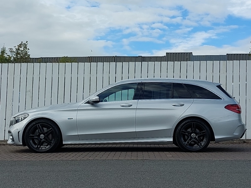 Used Mercedes-Benz C-Class 2020 for sale - 75971827: Photo 2