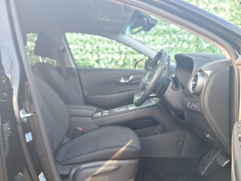 Used Hyundai KONA 2021 for sale - 77939247: Photo 6