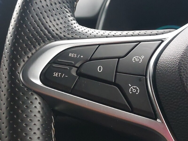 Used Renault Clio 2023 for sale - 77907793: Photo 18