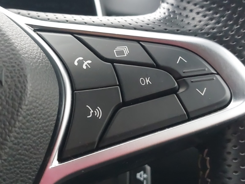 Used Renault Clio 2023 for sale - 77454196: Photo 17