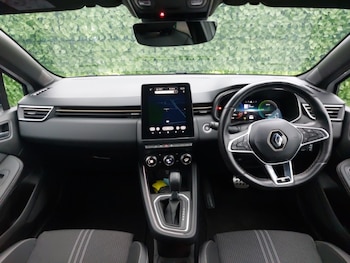 Used Renault Clio 2023 for sale - 77454196: Photo