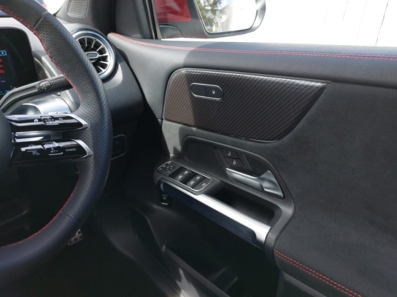 Used Mercedes-Benz GLB 2024 for sale - 76683547: Photo 11