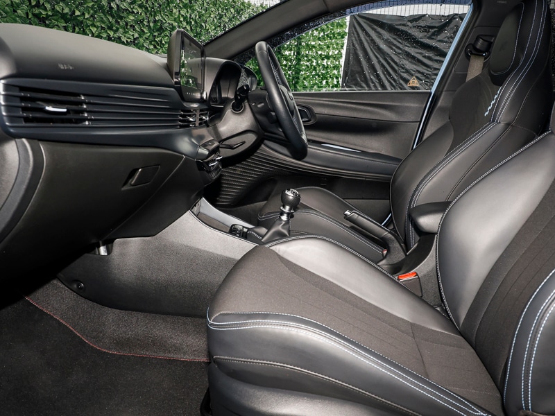 Used Hyundai i20 2023 for sale - 76502425: Photo 2