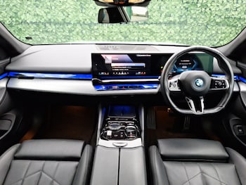 Used BMW i5 2023 for sale - 77035220: Photo