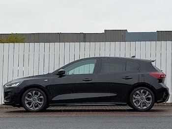 Used Ford Focus 2022 for sale - 75780639: Photo