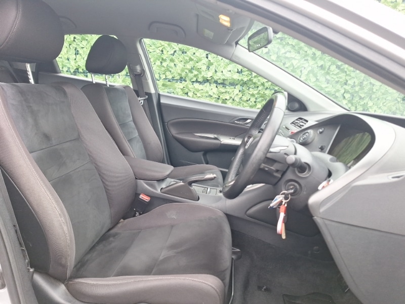 Used Honda Civic 2011 for sale - 77980954: Photo 11