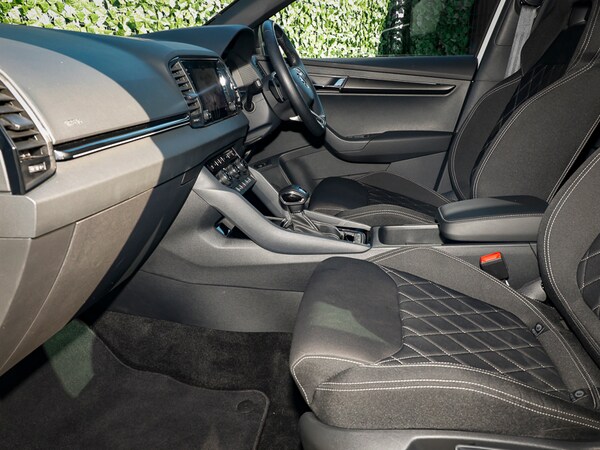 Used Skoda Karoq 2024 for sale - 76058868: Photo 2