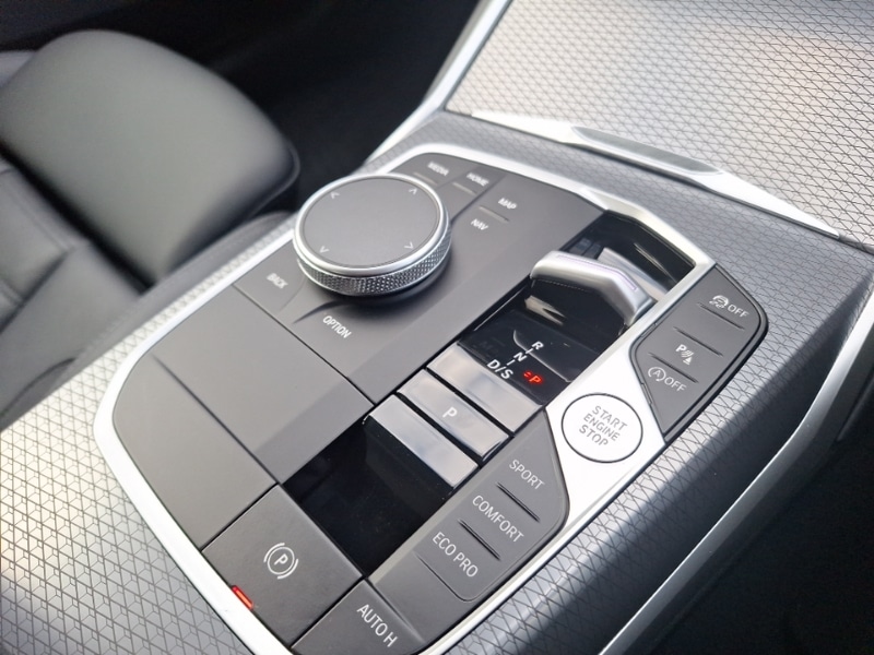 Used BMW 3 Series 2025 for sale - 76365630: Photo 10