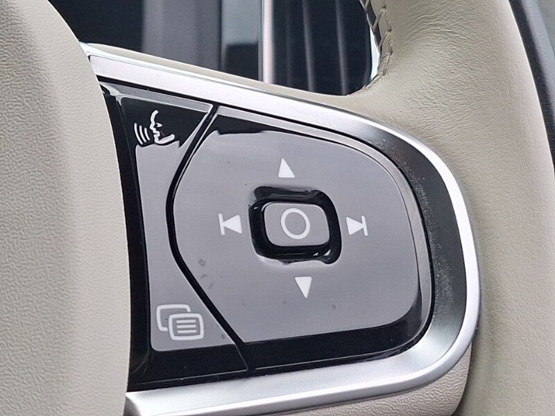 Used Volvo XC60 2023 for sale - 76258214: Photo 19