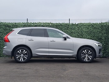 Used Volvo XC60 2023 for sale - 76258214: Photo 2