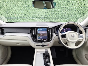 Used Volvo XC60 2023 for sale - 76258214: Photo 4