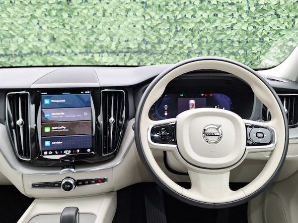 Used Volvo XC60 2023 for sale - 76258214: Photo 5