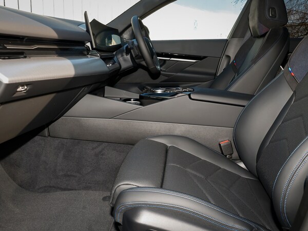 Used BMW 5 Series 2025 for sale - 74085128: Photo 7