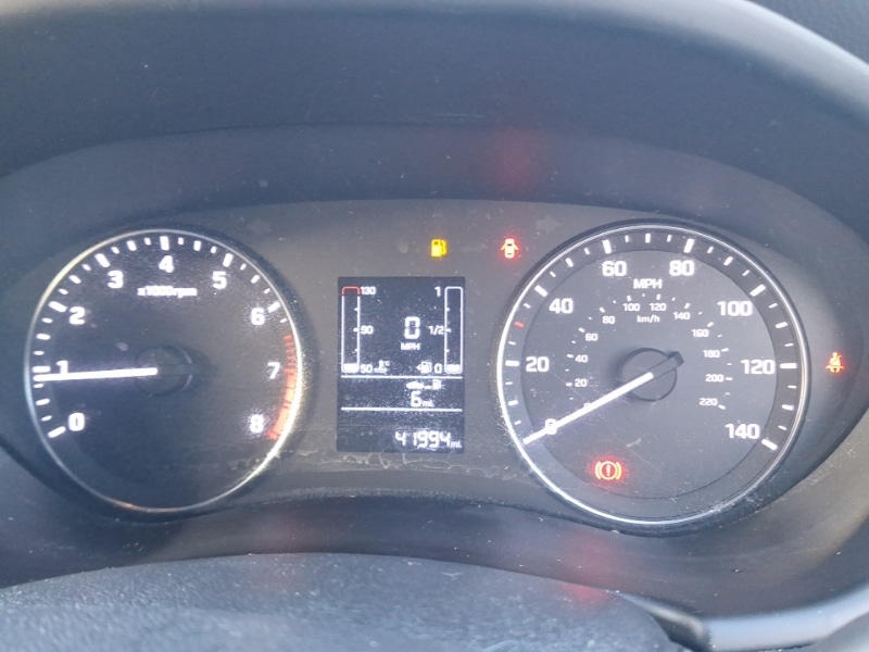 Used Hyundai i20 2017 for sale - 77142110: Photo 9