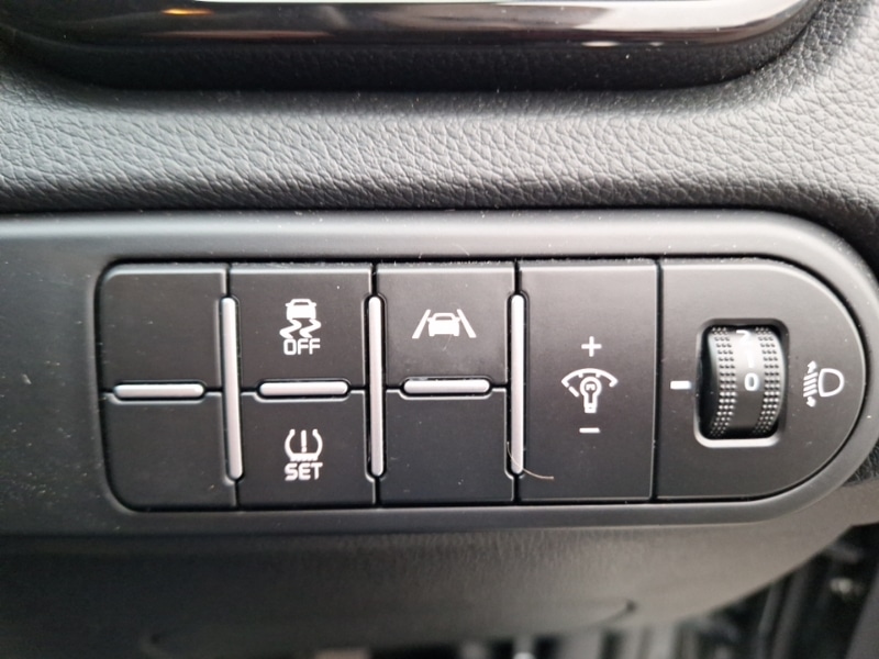 Used Kia XCeed 2023 for sale - 77070381: Photo 17