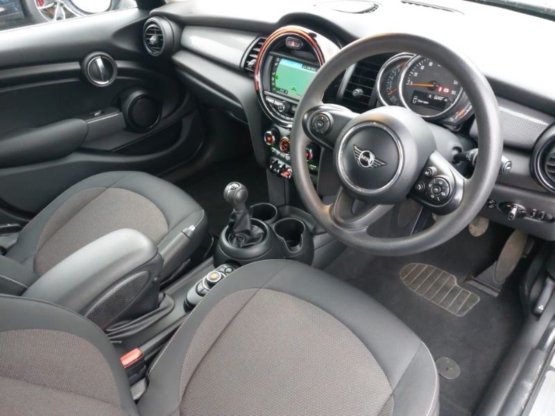 Used MINI Hatch 2019 for sale - 77637207: Photo 6