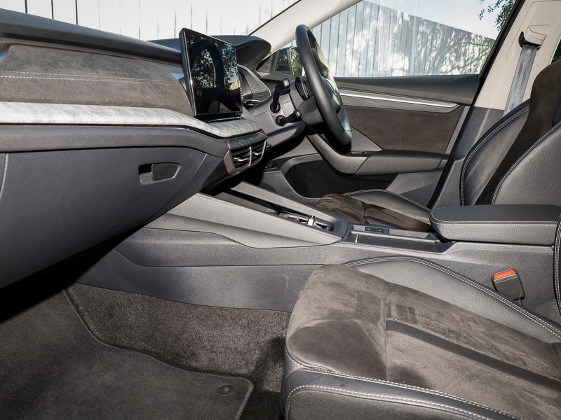 Used Skoda Octavia 2024 for sale - 76696158: Photo 2