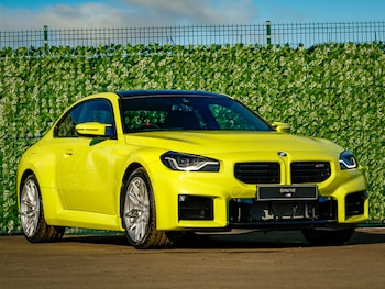 2025 - M2 480 2dr Step Auto